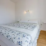 Lauschiges Nur 250 Meter Zum Mit Meerblick, Privatparkplatz, Wifi * Dramalj