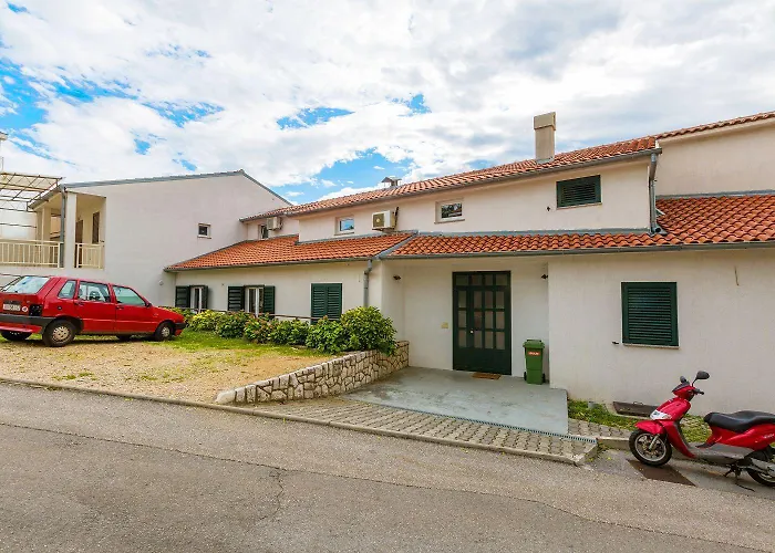 Lauschiges Nur 250 Meter Zum Mit Meerblick, Privatparkplatz, Wifi Apartament