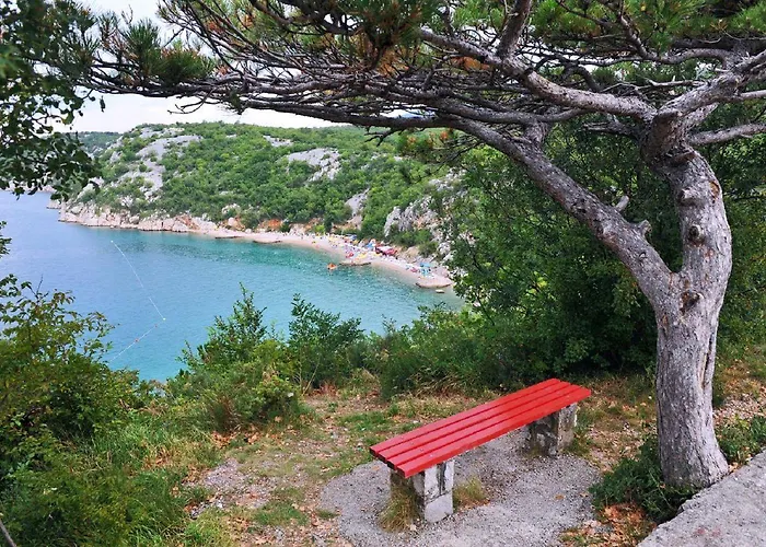 Lauschiges Nur 250 Meter Zum Mit Meerblick, Privatparkplatz, Wifi * Dramalj